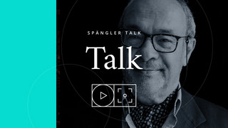 Eine Schwarz-Weiß-Aufnahme eines älteren Herren mit der Aufschrift "Spängler Talk".