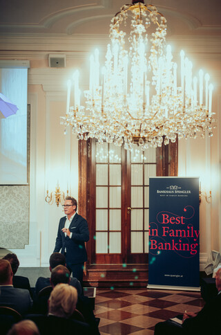 Manuel Horeth begeistert das Publikum mit seinem Erlebnisvortrag