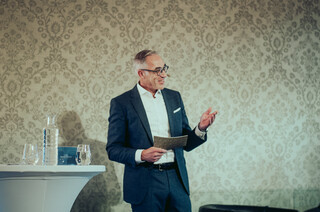 Christopher Schneider hielt einen Impuls, wozu Konflikte dienen.